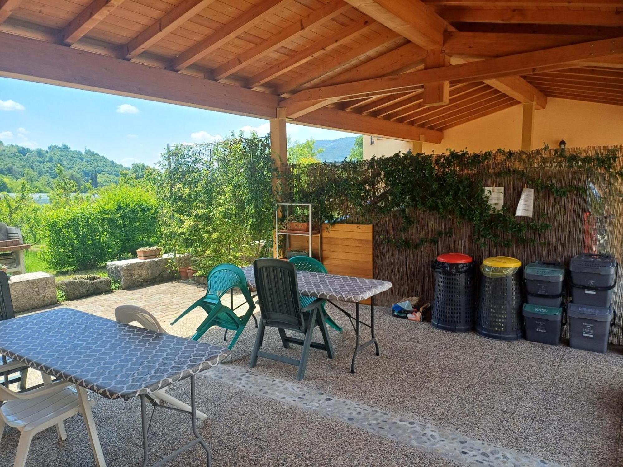 Cascina Legnago Bilocale A 6 Chilometri Da Salo' Lägenhet Villanuova sul clisi Exteriör bild